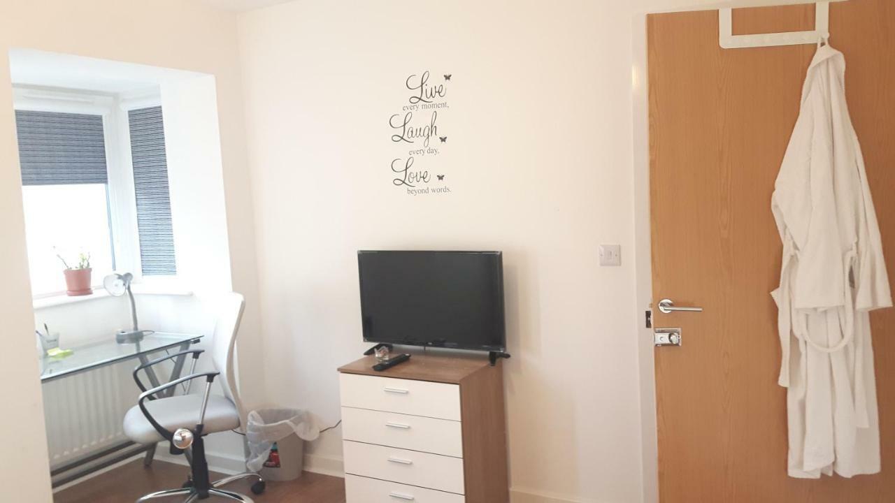 Bed and breakfast Lavi'S House-East Milton Keynes Extérieur photo